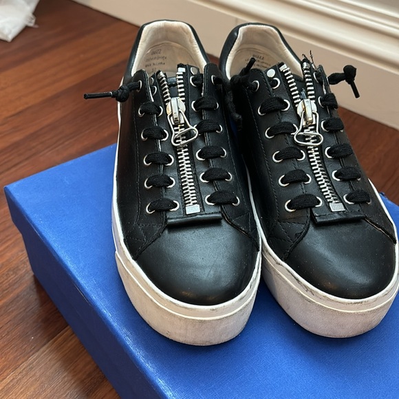 Ash NIRVANA Women's Black Leather With Zip Detail Sneakers - Picture 2 of 4